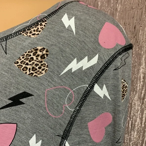 Torrid Top Sleepwear Gray Pink Hearts 2 2X 18-20🌀 - Picture 15 of 15